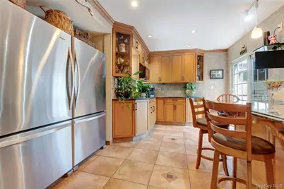 428 Beach 131st Street, Rockaway Park, NY 11694 - Photo 15