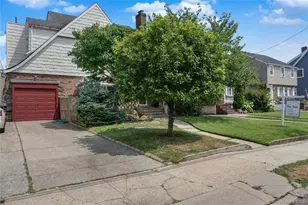 428 Beach 131st St, Rockaway Park, NY 11694 - Photo 31