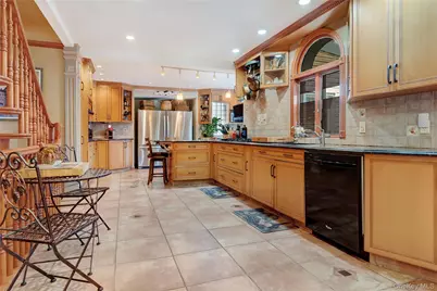 428 Beach 131st Street, Rockaway Park, NY 11694 - Photo 13