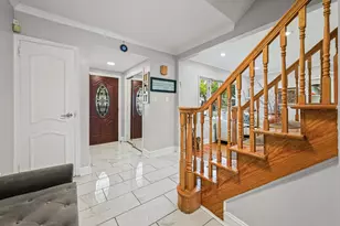 82-10 214th St, Hollis, NY 11427 - Photo 17