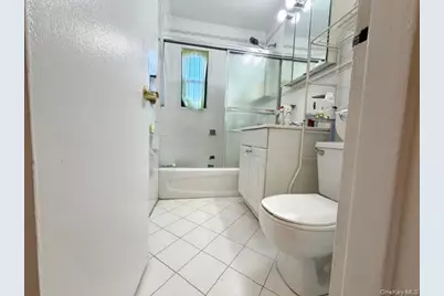 219-36 74 Avenue #323A1, Bayside, NY 11364 - Photo 9