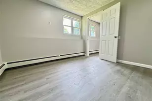 33 Princeton St, Bay Shore, NY 11706 - Photo 31