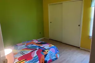 30 Chestnut Cir, New York, NY 10312 - Photo 9