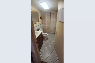 30 Chestnut Circle, New York, NY 10312 - Photo 17