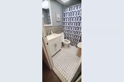 30 Chestnut Circle, New York, NY 10312 - Photo 7