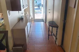 30 Chestnut Cir, New York, NY 10312 - Photo 5