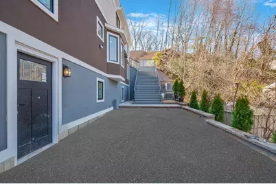 150 Sugar Toms Lane, East Norwich, NY 11732 - Photo 3