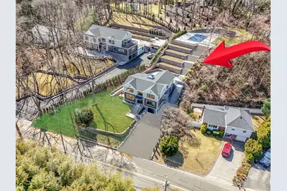 150 Sugar Toms Lane, East Norwich, NY 11732 - Photo 13