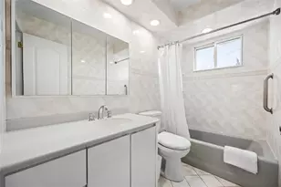 46 Norman Ln, Levittown, NY 11756 - Photo 15