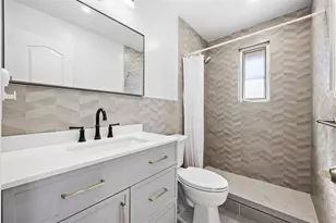 46 Norman Ln, Levittown, NY 11756 - Photo 13