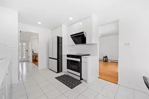 46 Norman Ln, Levittown, NY 11756 - Photo 9