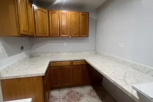 285 E 35th St, Brooklyn, NY 11203 - Photo 13