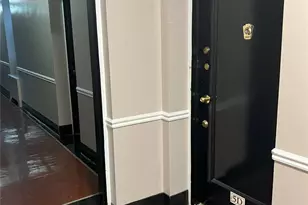 290 Collins Ave, Mount Vernon, NY 10552 - Photo 3