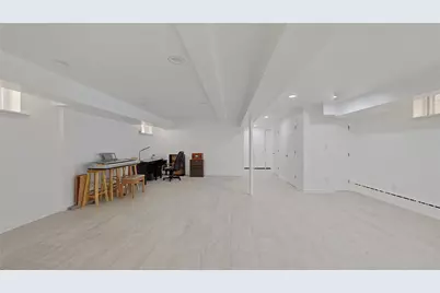 987 E 42nd Street, Brooklyn, NY 11210 - Photo 35