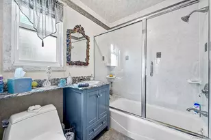 30-27 Murray Ln, Flushing, NY 11354 - Photo 11