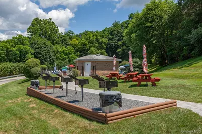 1840 Crompond Road #7B8, Peekskill, NY 10566 - Photo 21