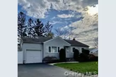 3 Wensley Road, Plainview, NY 11803 - Photo 1