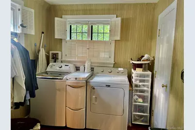 118 Highland Road, Glen Cove, NY 11542 - Photo 15