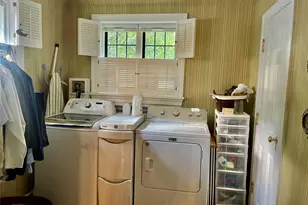 118 Highland Rd, Glen Cove, NY 11542 - Photo 15