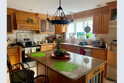 118 Highland Road, Glen Cove, NY 11542 - Photo 13