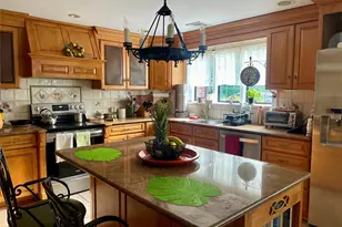 118 Highland Rd, Glen Cove, NY 11542 - Photo 13