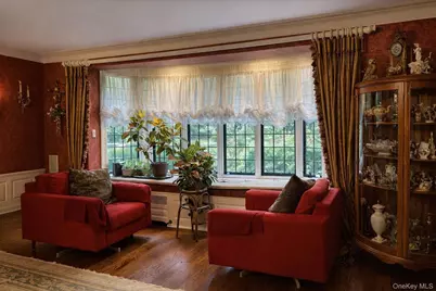 118 Highland Road, Glen Cove, NY 11542 - Photo 7