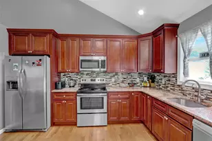 55 Pinewood Dr, Shirley, NY 11967 - Photo 9