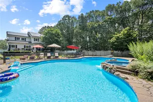 15 Victoria Ct, Oakdale, NY 11769 - Photo 3