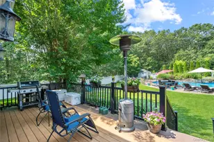 15 Victoria Ct, Oakdale, NY 11769 - Photo 39