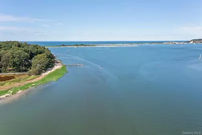 88 Dyke Road, Setauket, NY 11733 - Photo 45