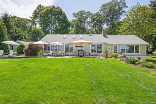 88 Dyke Rd, Setauket, NY 11733 - Photo 9