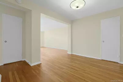 19 Old Mamaroneck Road #6M, White Plains, NY 10605 - Photo 9