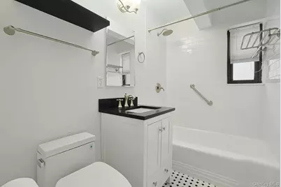 19 Old Mamaroneck Road #6M, White Plains, NY 10605 - Photo 19