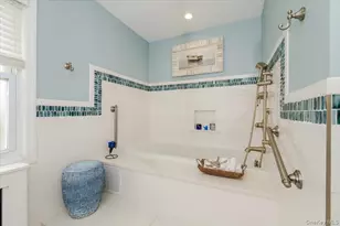 164 Blackheath Rd, Long Beach, NY 11561 - Photo 15