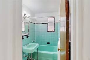 60-63 84th St, Middle Village, NY 11379 - Photo 27