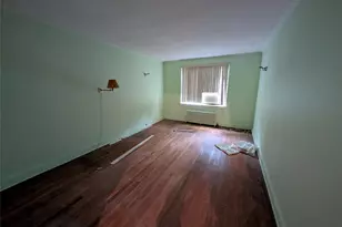 21-16 77 Street 2nd Floor, Astoria, NY 11370 - Photo 5