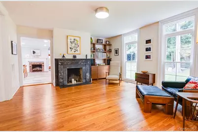 592 Landing Avenue, Smithtown, NY 11787 - Photo 15