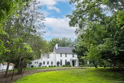 592 Landing Avenue, Smithtown, NY 11787 - Photo 1