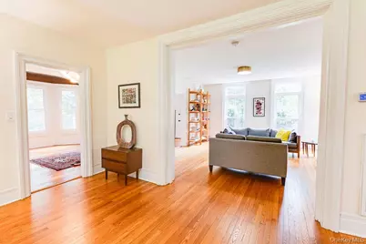 592 Landing Avenue, Smithtown, NY 11787 - Photo 13