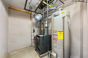 69-31 59th Rd, Maspeth, NY 11378 - Photo 21