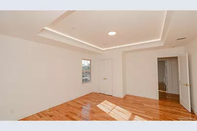 102 Cotton Lane, Levittown, NY 11756 - Photo 19