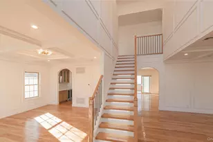 102 Cotton Ln, Levittown, NY 11756 - Photo 3