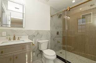 102 Cotton Ln, Levittown, NY 11756 - Photo 15