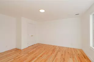 102 Cotton Ln, Levittown, NY 11756 - Photo 13