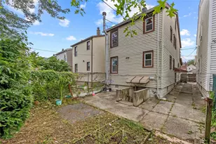 140-24 Quince Ave, Flushing, NY 11355 - Photo 25