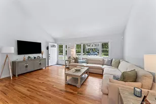 12 Hampton Bays Dr, Hampton Bays, NY 11946 - Photo 5