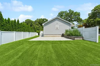 12 Hampton Bays Drive, Hampton Bays, NY 11946 - Photo 17