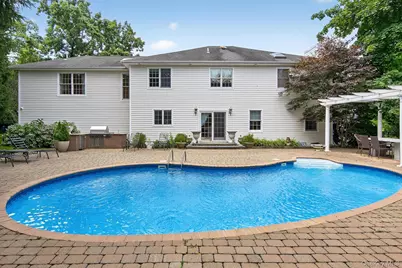 2 Gail Terrace, Glen Cove, NY 11542 - Photo 33