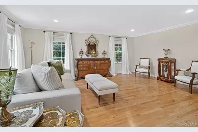 2 Gail Terrace, Glen Cove, NY 11542 - Photo 15