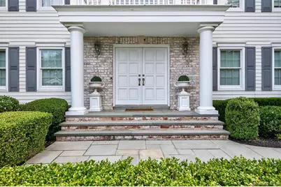 2 Gail Terrace, Glen Cove, NY 11542 - Photo 5